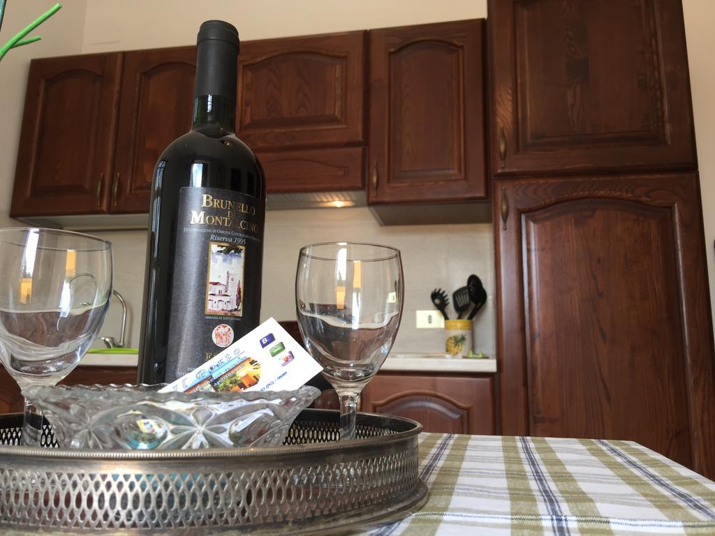 Il Porto Aparthotel Tuoro sul Trasimeno Szoba fotó