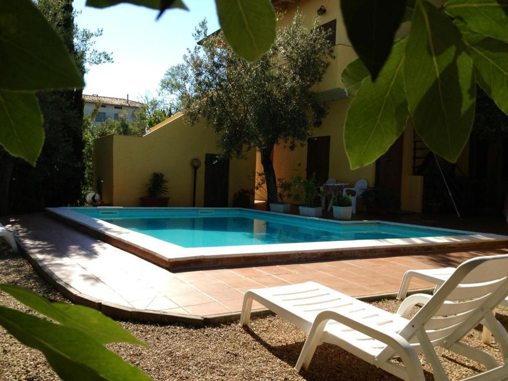 Il Porto Aparthotel Tuoro sul Trasimeno Kültér fotó
