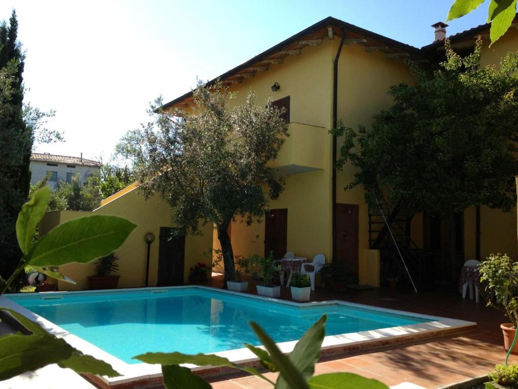 Il Porto Aparthotel Tuoro sul Trasimeno Kültér fotó