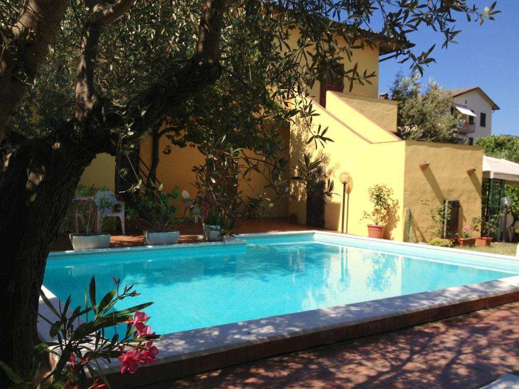 Il Porto Aparthotel Tuoro sul Trasimeno Kültér fotó