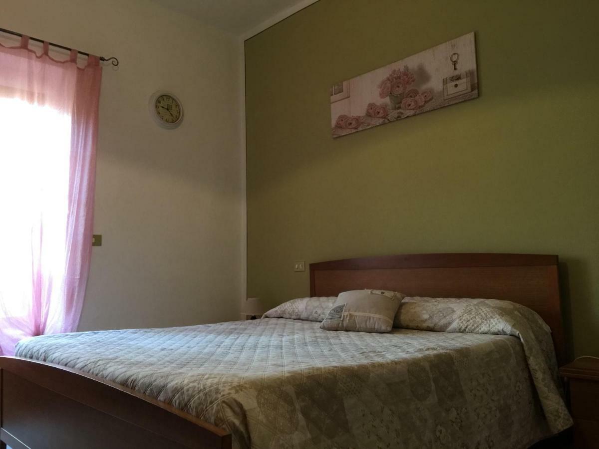 Il Porto Aparthotel Tuoro sul Trasimeno Kültér fotó