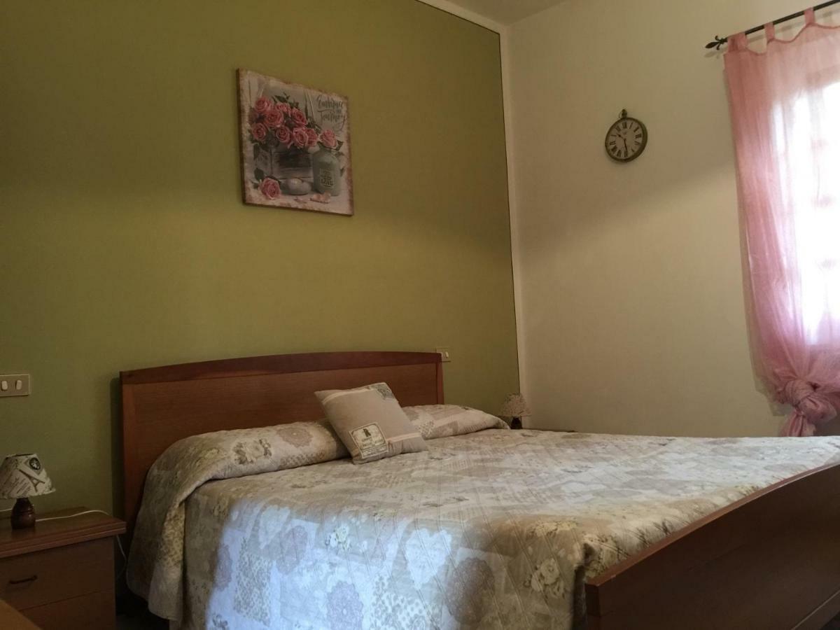 Il Porto Aparthotel Tuoro sul Trasimeno Kültér fotó