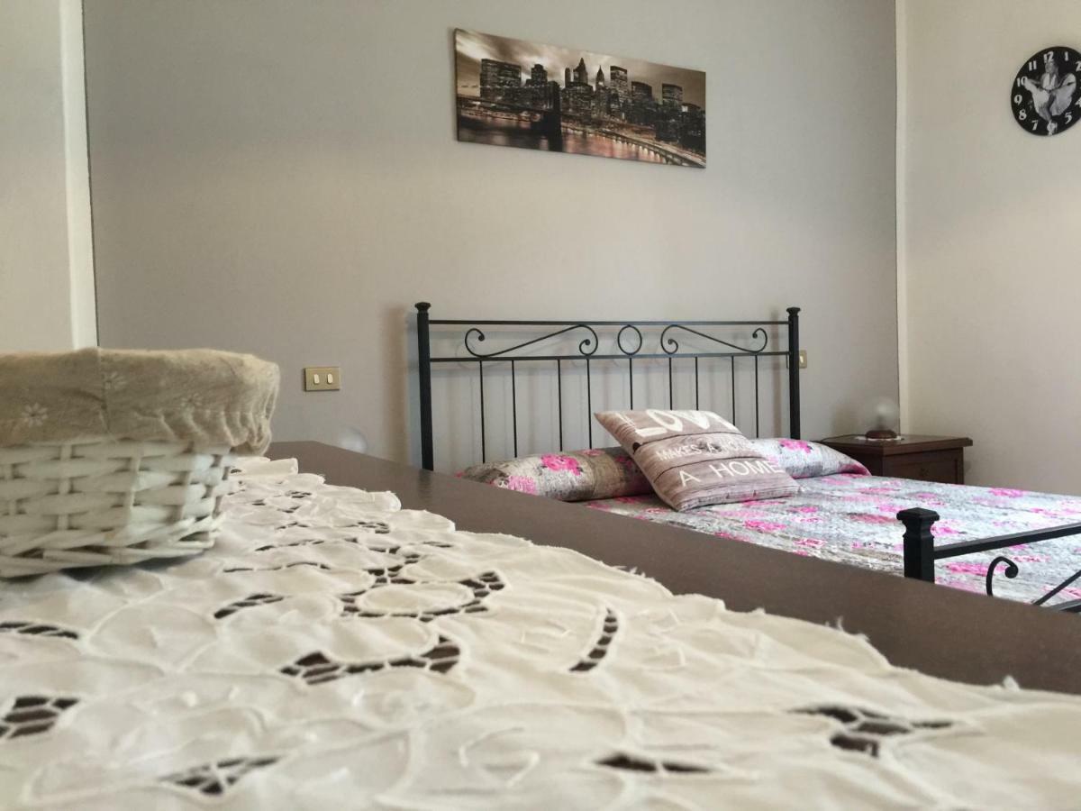 Il Porto Aparthotel Tuoro sul Trasimeno Kültér fotó